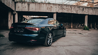 Спойлер-Лип Audi A5 (кузов F5) (2016-2020) + УСТАНОВОЧНЫЙ КОМПЛЕКТ